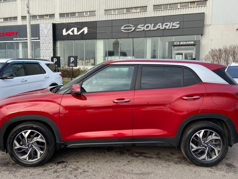 Автомобиль Hyundai Creta II поколение 1.6 AT (123 л.с.) Lifestyle + Premium Music + Winter Красный 2021 с пробегом 165 300 км