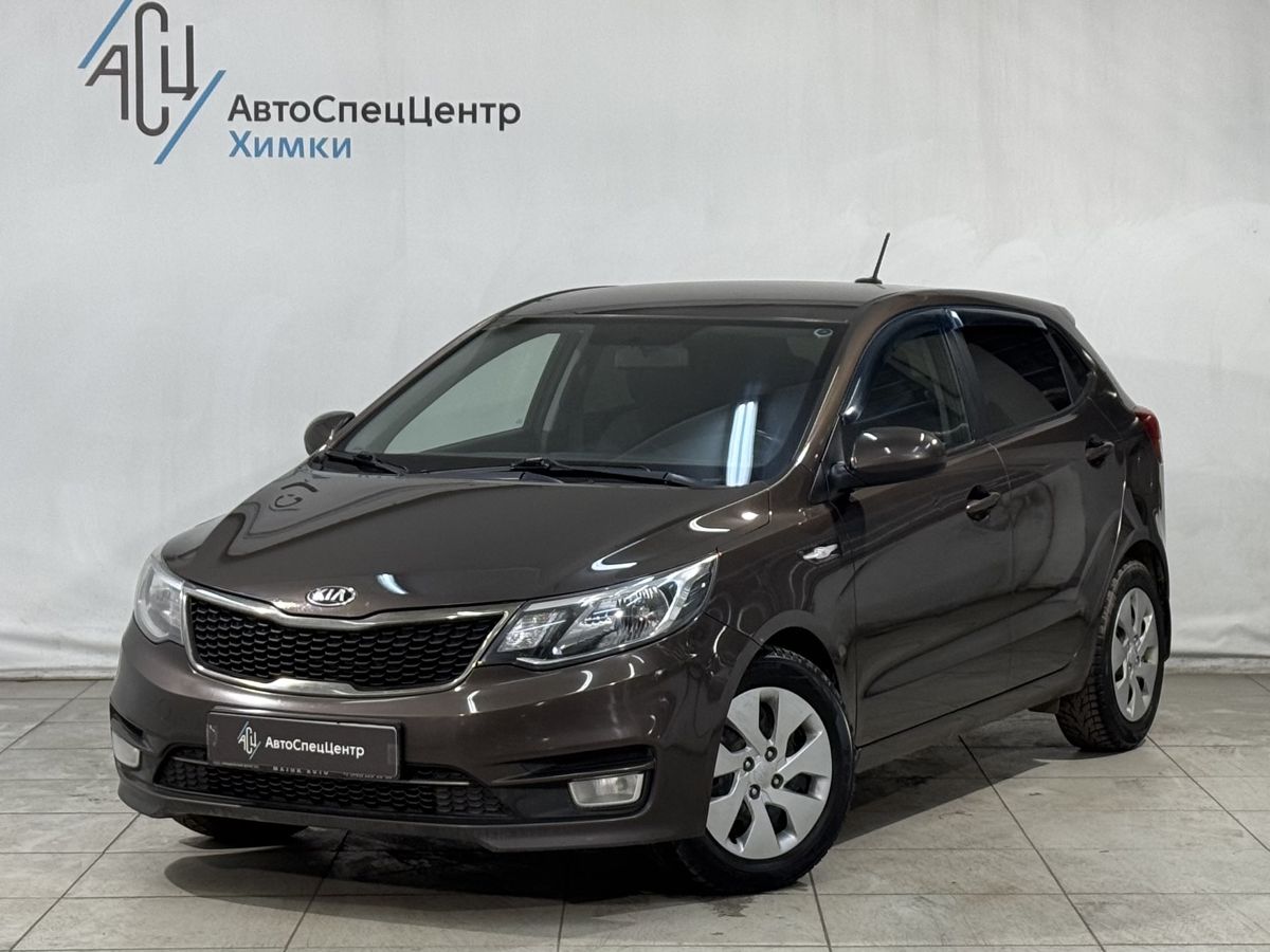 Автомобиль Kia Rio III [рестайлинг] 1.6 AT (123 л.с.) Comfort Аудио Коричневый 2017 с пробегом 120 000 км