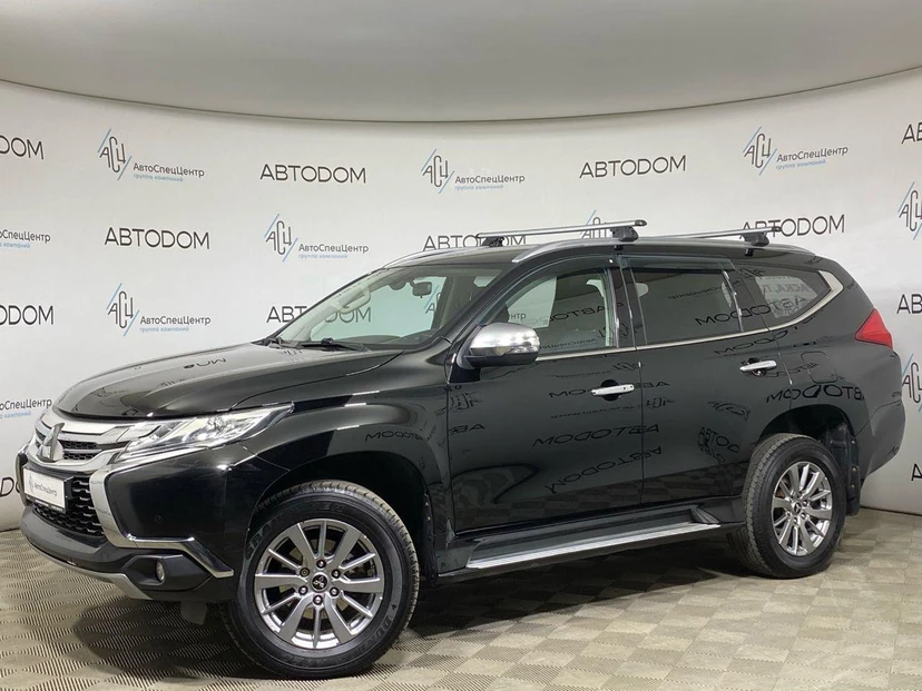 Mitsubishi Pajero Sport III поколение 2.4d AT 4WD (181 л.с.) Instyle Чёрный 2018 с пробегом 156 800 км