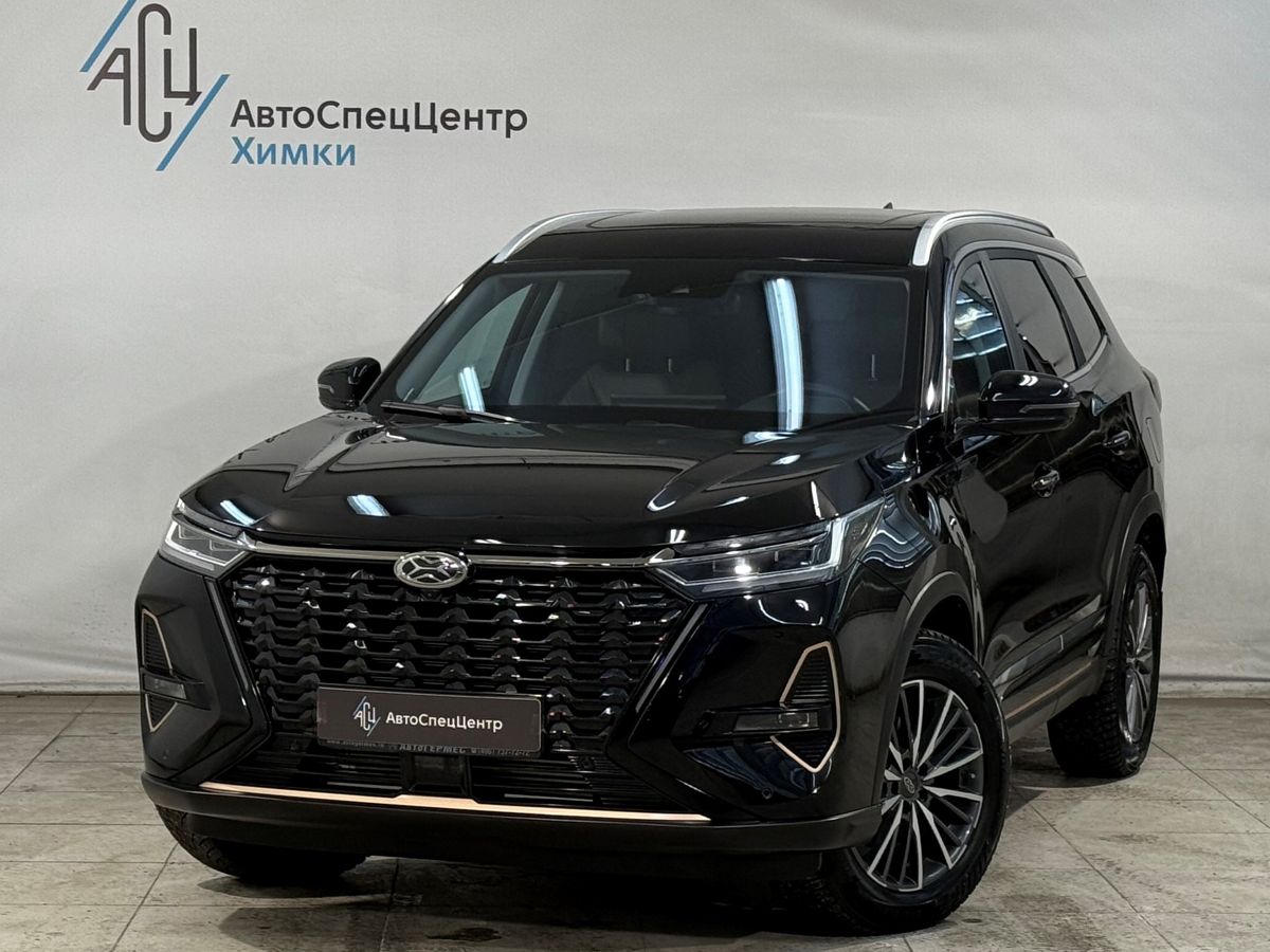 Автомобиль Xcite X-Cross 8 I поколение 1.6 AMT 4WD (150 л.с.) Techno 4WD Чёрный 2024 с пробегом 16 000 км