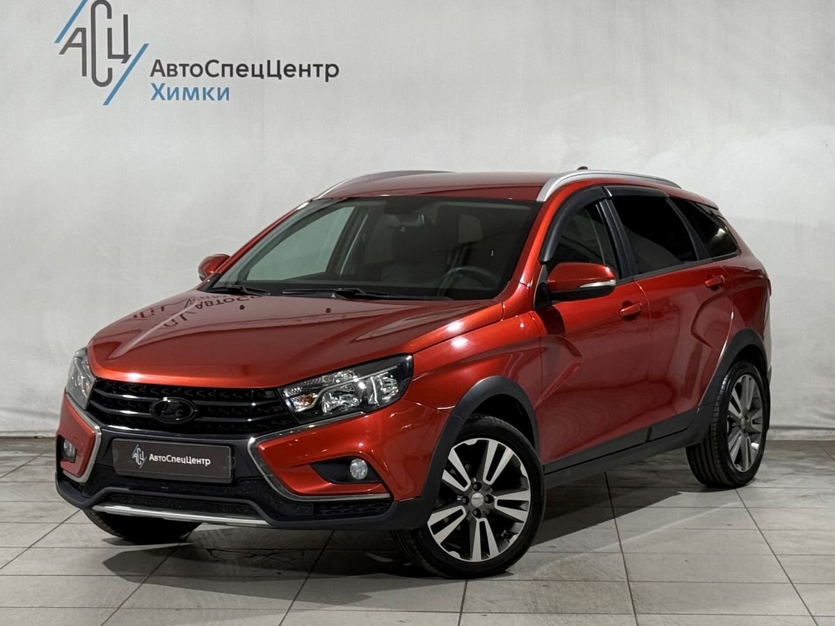 Lada (ВАЗ) Vesta I поколение 1.8 MT (122 л.с.) Luxe Prestige (2019-2021) Красный 2021 с пробегом 89 000 км