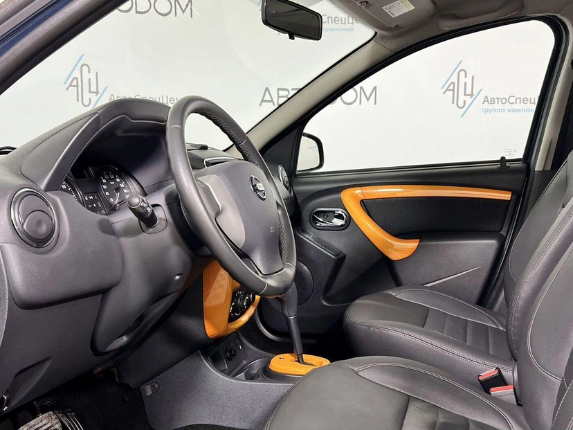 Автомобиль Nissan Terrano III поколение (D10) 2.0 AT (135 л.с.) Base Синий 2015 с пробегом 50 326 км