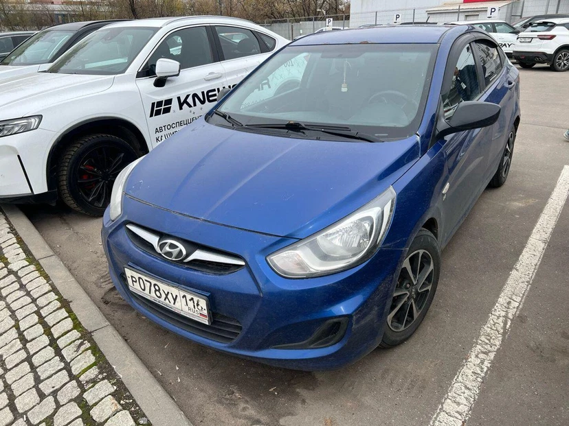 Автомобиль Hyundai Solaris I поколение 1.6 AT (123 л.с.) Comfort Синий 2012 с пробегом 178 559 км