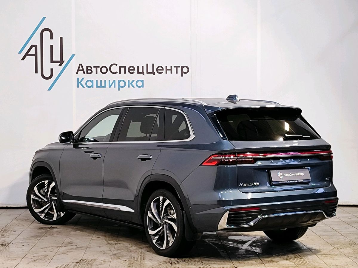 Автомобиль Geely Monjaro I поколение 2.0 AT 4WD (238 л.с.) Exclusive Серый 2024 с пробегом 32 153 км