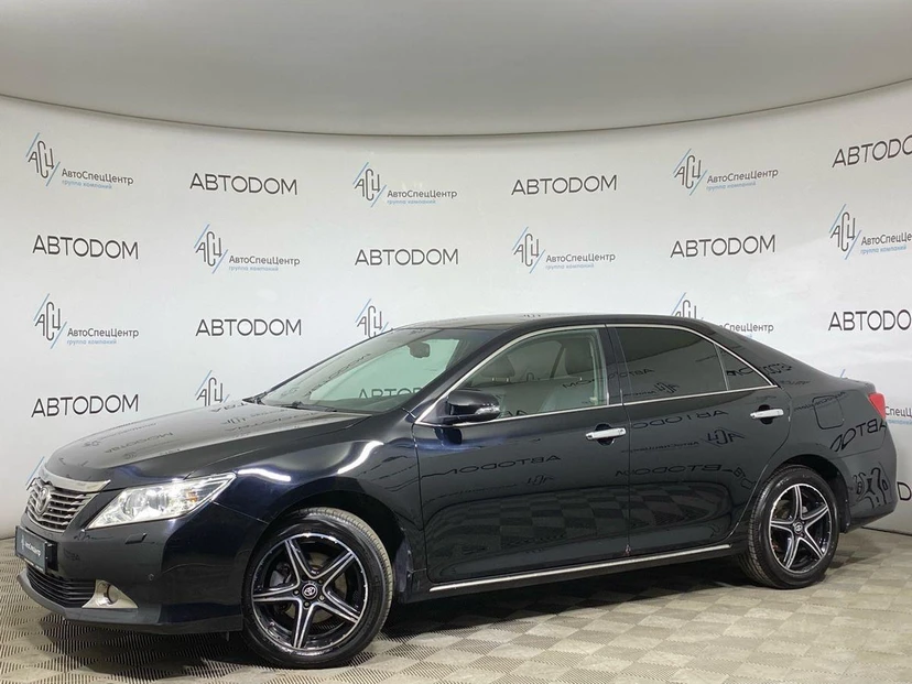Toyota Camry VII поколение (XV50) 2.5 AT (181 л.с.) Элеганс Чёрный 2014 с пробегом 170 000 км