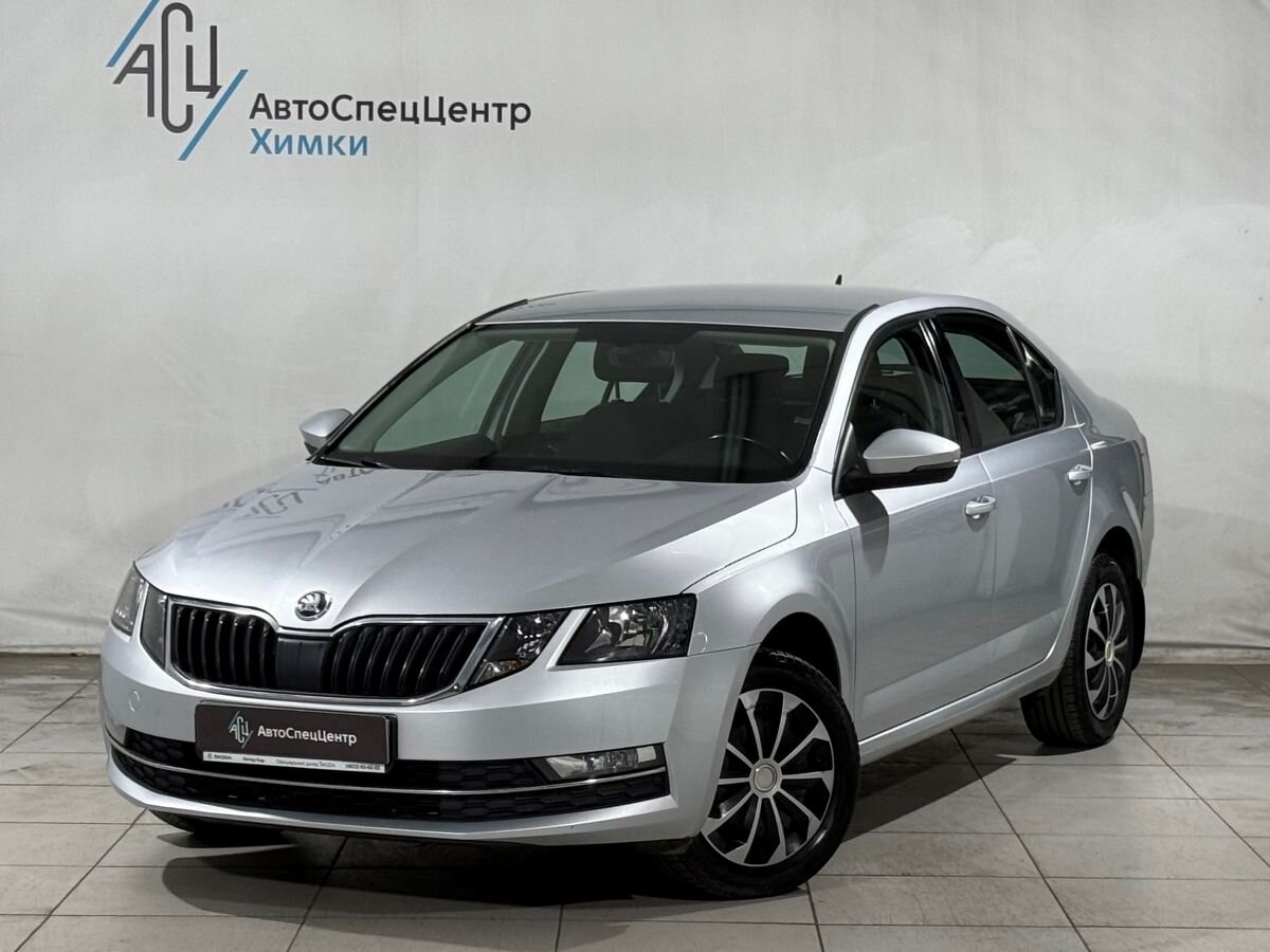 Skoda Octavia III (A7) [рестайлинг] 1.6 AT (110 л.с.) Active Серебристый 2017 с пробегом 98 000 км
