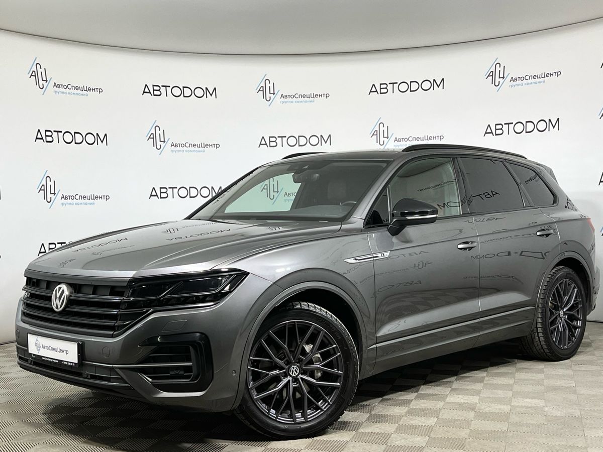Автомобиль Volkswagen Touareg III поколение 3.0d AT 4WD (249 л.с.) R-Line Серый 2019 с пробегом 217 271 км