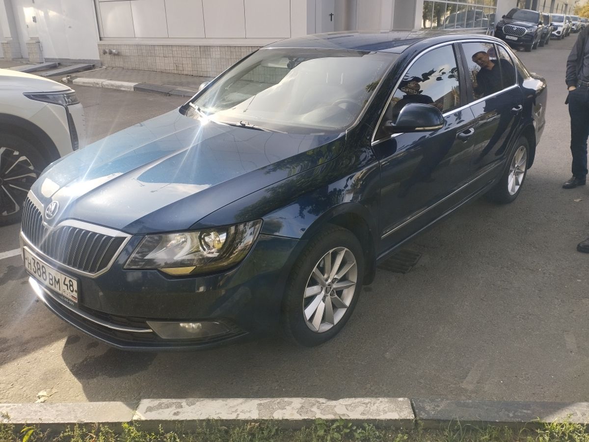 Skoda Superb II [рестайлинг] 1.8 AMT (152 л.с.) Elegance Синий 2013 с пробегом 283 040 км