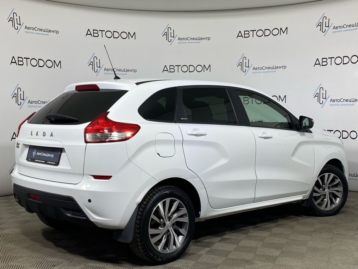 Автомобиль Lada (ВАЗ) XRAY I поколение 1.6 MT (106 л.с.) #Club Белый 2019 с пробегом 116 000 км