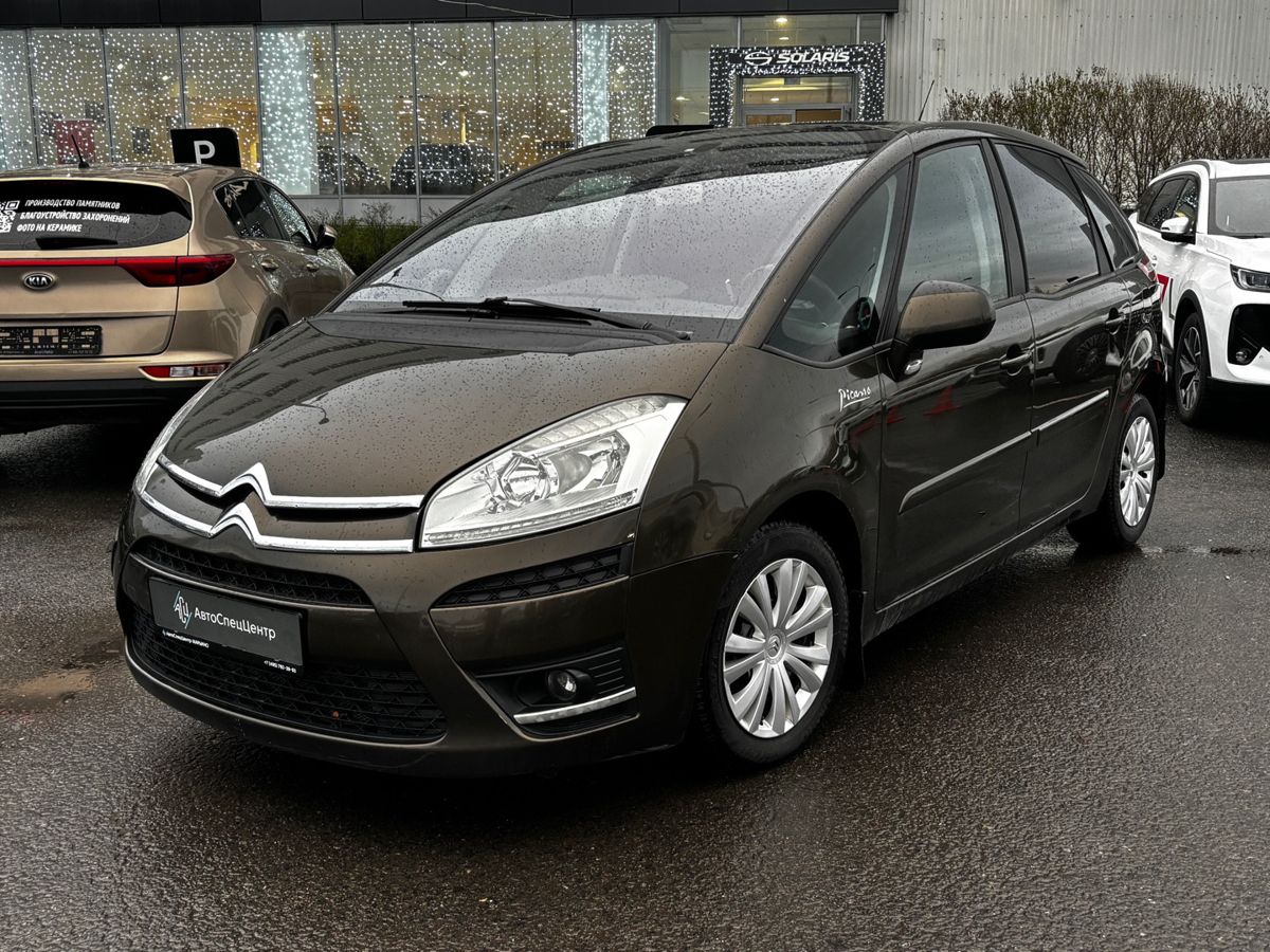 Автомобиль Citroen C4 Picasso I поколение 1.6 AMT (150 л.с.) Dynamique Коричневый 2013 с пробегом 180 000 км