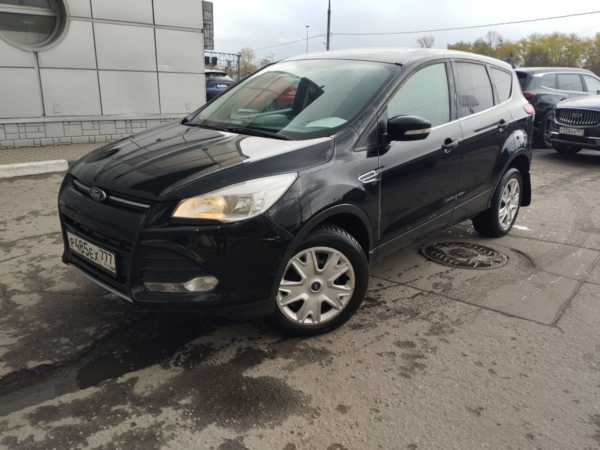 Ford Kuga II поколение 2.5 AT (150 л.с.) Trend Чёрный 2014 с пробегом 197 169 км