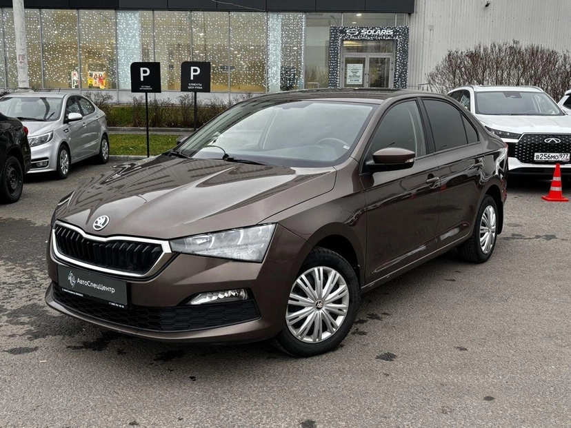 Автомобиль Skoda Rapid II поколение 1.4 AMT (125 л.с.) Hockey Edition Коричневый 2020 с пробегом 81 400 км