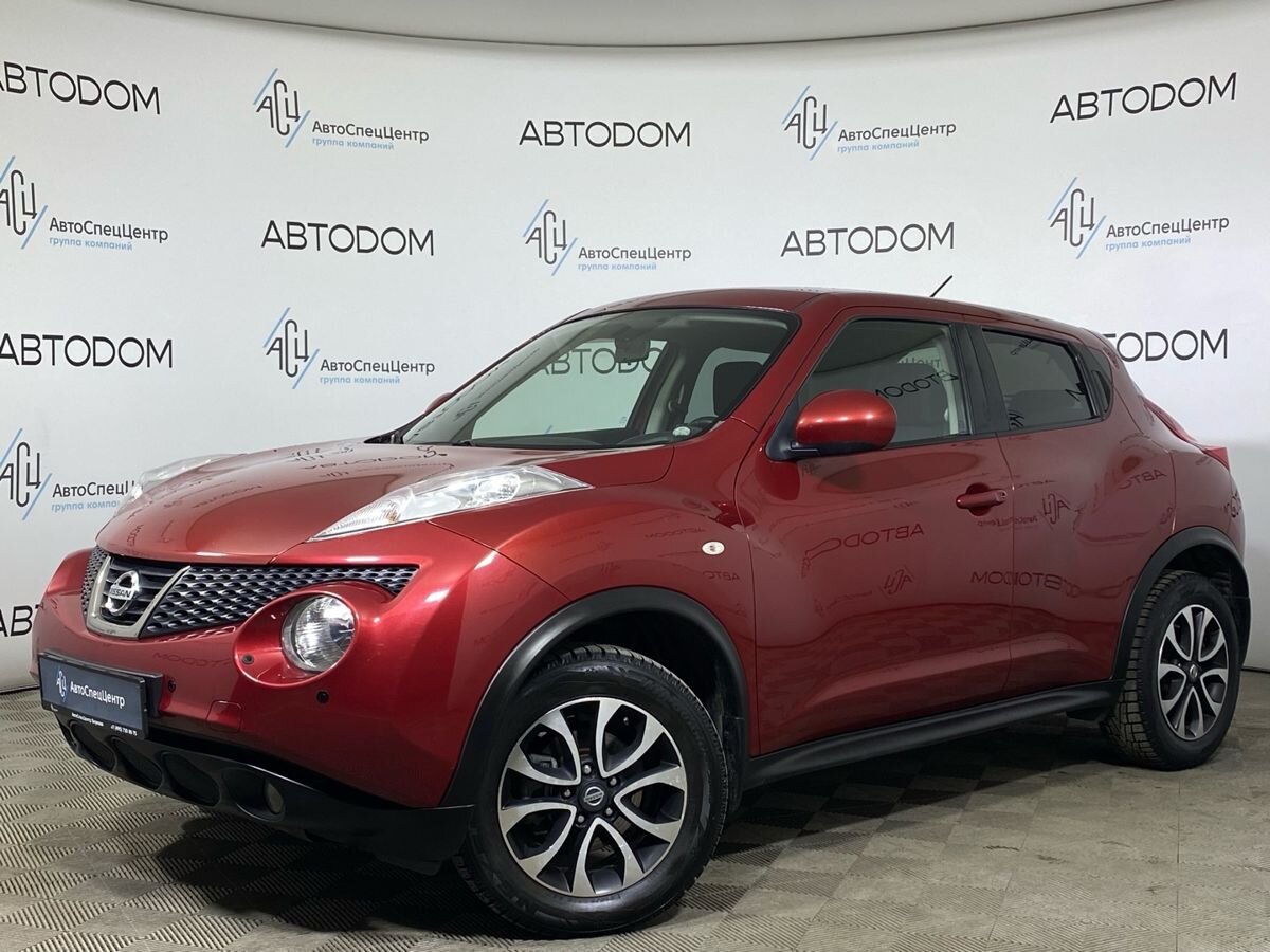Автомобиль Nissan Juke I поколение (F15) 1.6 CVT (117 л.с.) SE Красный 2012 с пробегом 70 460 км