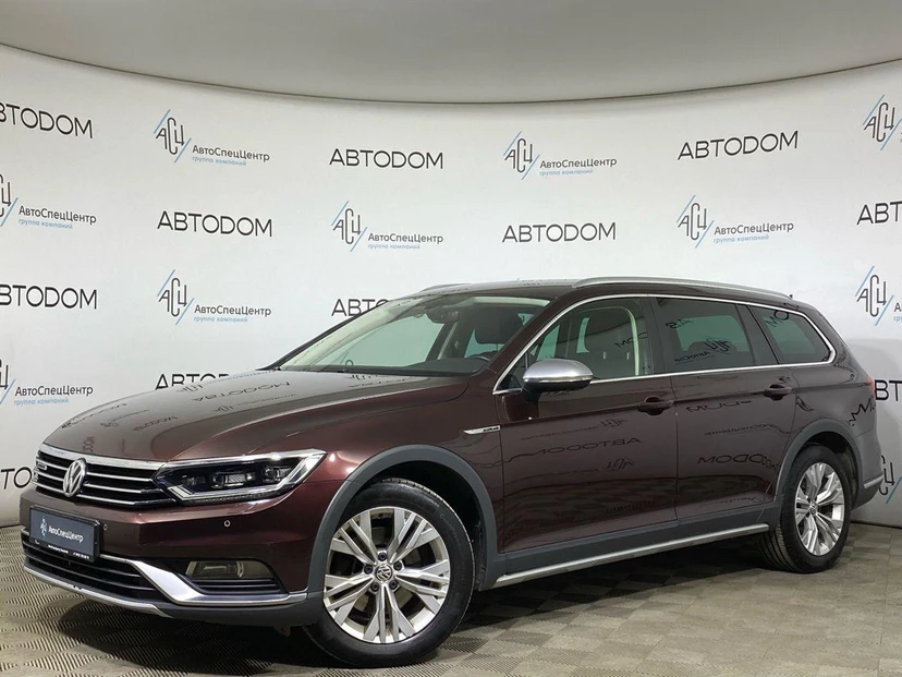 Автомобиль Volkswagen Passat VIII поколение (B8) 2.0 AMT 4WD (220 л.с.) Alltrack Чёрный 2018 с пробегом 60 912 км
