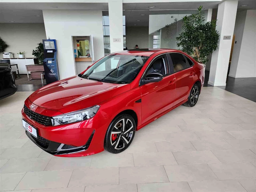 Автомобиль KAIYI E5 I поколение 1.5 CVT (147 л.с.) Luxury Sport Красный 2023 новый