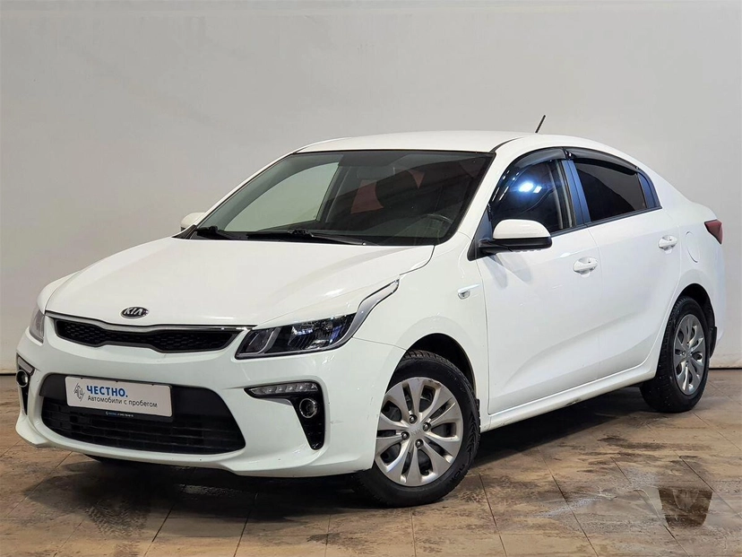 Автомобиль Kia Rio IV поколение 1.6 AT (123 л.с.) Luxe Белый 2019 с пробегом 66 146 км