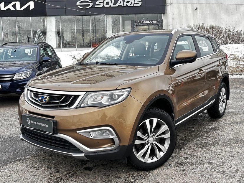 Автомобиль Geely Atlas I поколение 2.4 AT 4WD (149 л.с.) Luxury Бежевый 2019 с пробегом 123 587 км