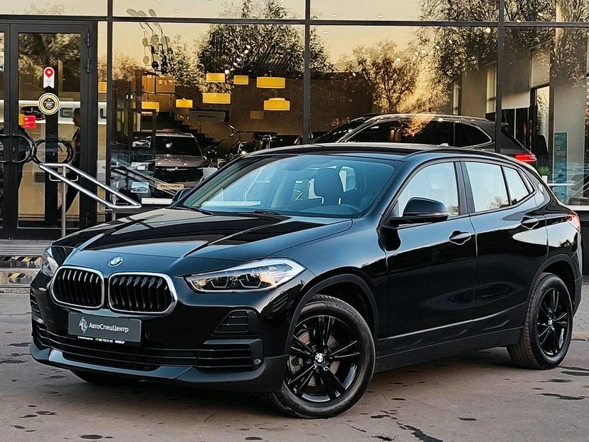 BMW X2 I поколение (F39) 1.5 AMT (140 л.с.) Base Чёрный 2021 с пробегом 69 632 км