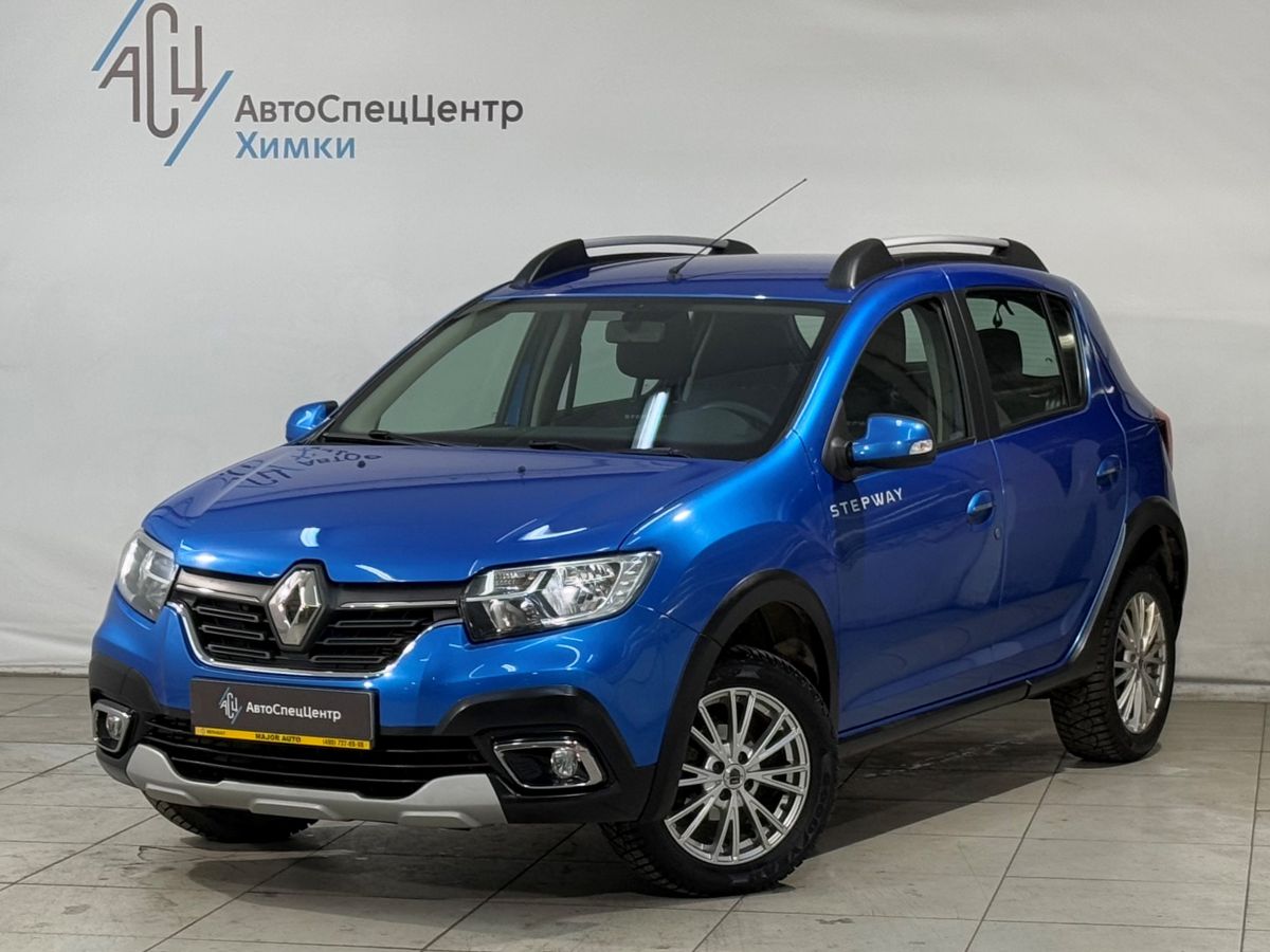 Автомобиль Renault Sandero II [рестайлинг] 1.6 AT (102 л.с.) Stepway Drive Синий 2018 с пробегом 36 000 км