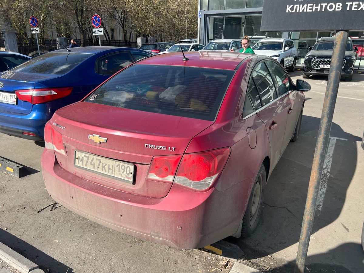Chevrolet Cruze I поколение (J300) 1.8 AT (141 л.с.) LS Красный 2010 с пробегом 217 911 км
