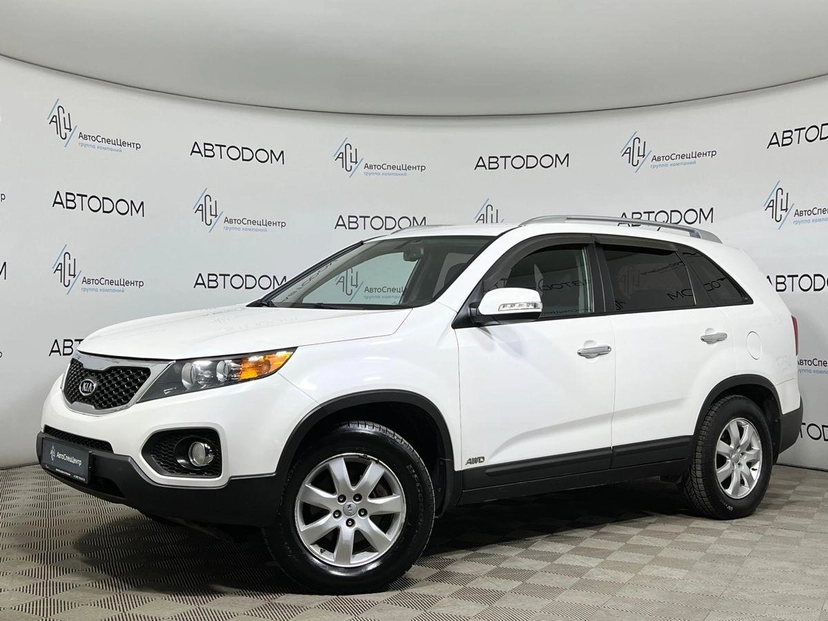 Автомобиль Kia Sorento II поколение 2.4 MT 4WD (175 л.с.) Comfort Белый 2012 с пробегом 90 000 км