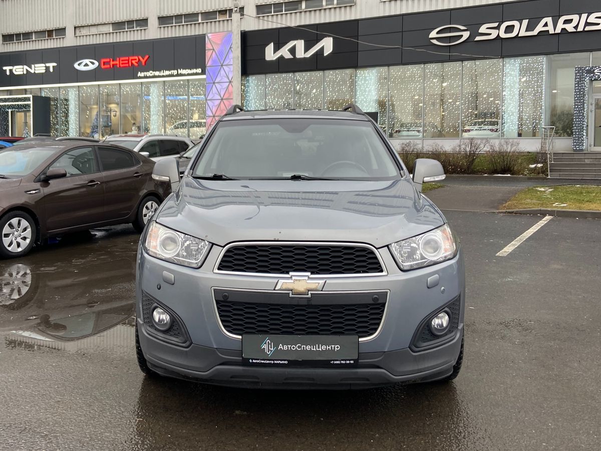 Автомобиль Chevrolet Captiva I [2-й рестайлинг] 2.2d AT 4WD (5 мест) (184 л.с.) LT+ Серый 2013 с пробегом 167 000 км