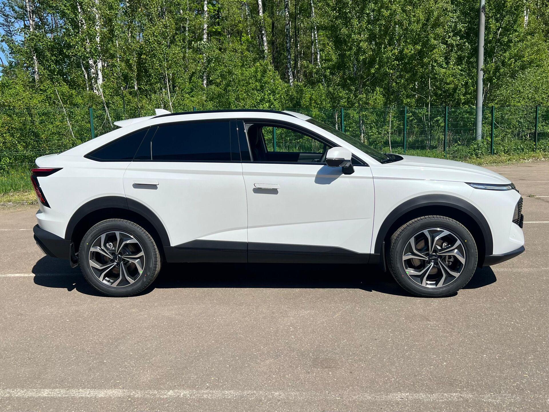 Автомобиль Haval F7x II поколение 2.0 AMT 4WD (192 л.с.) Premium Белый 2025 новый