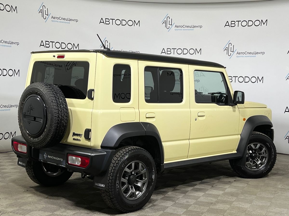 Автомобиль Suzuki Jimny IV поколение 1.5 AT 4WD (105 л.с.) GLX (SA) Белый 2024 с пробегом 14 702 км