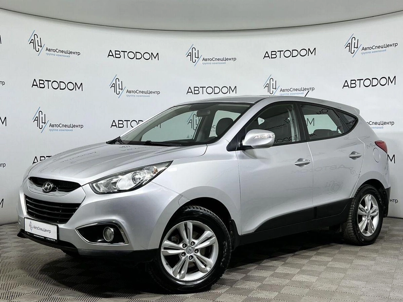Автомобиль Hyundai ix35 I поколение 2.0 MT (150 л.с.) Base Серебристый 2013 с пробегом 223 305 км