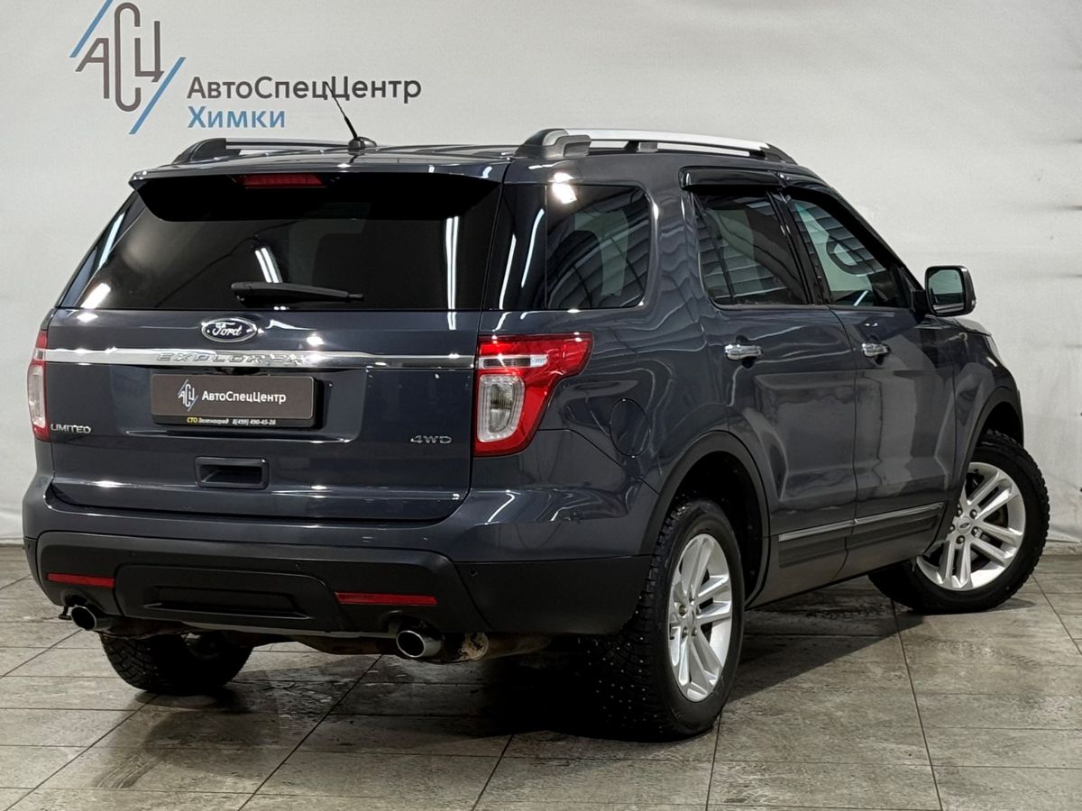 Автомобиль Ford Explorer V поколение 3.5 AT 4WD (294 л.с.) Base Серый 2013 с пробегом 216 000 км