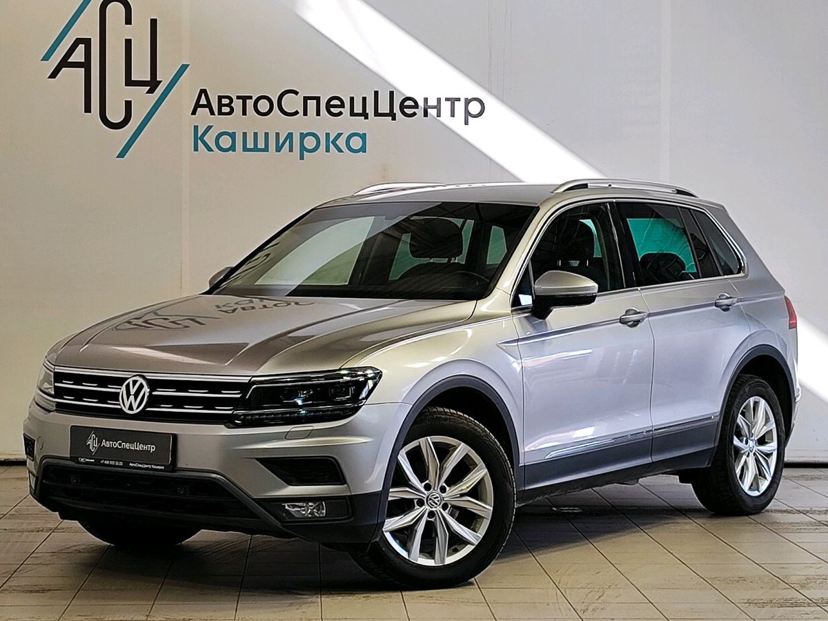 Volkswagen Tiguan II поколение 2.0d AMT 4WD (150 л.с.) Offroad Серебристый 2018 с пробегом 180 135 км