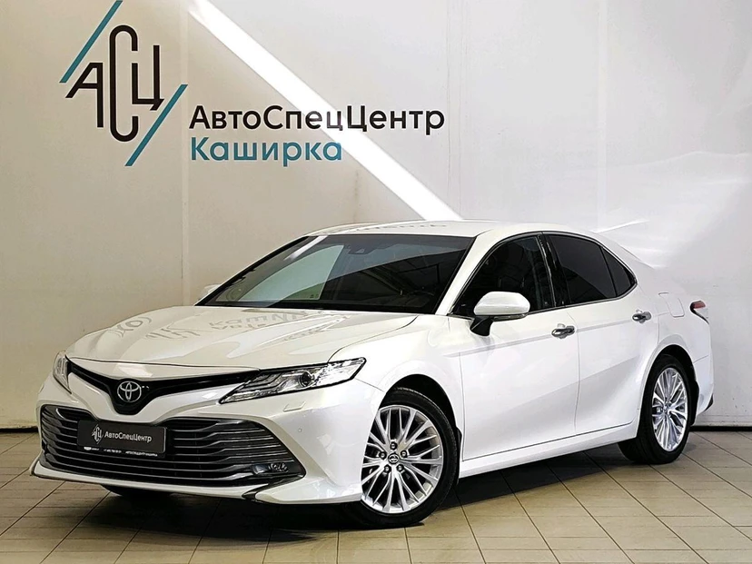 Toyota Camry VIII поколение (XV70) 2.5 AT (181 л.с.) Люкс Safety Белый 2020 с пробегом 59 544 км