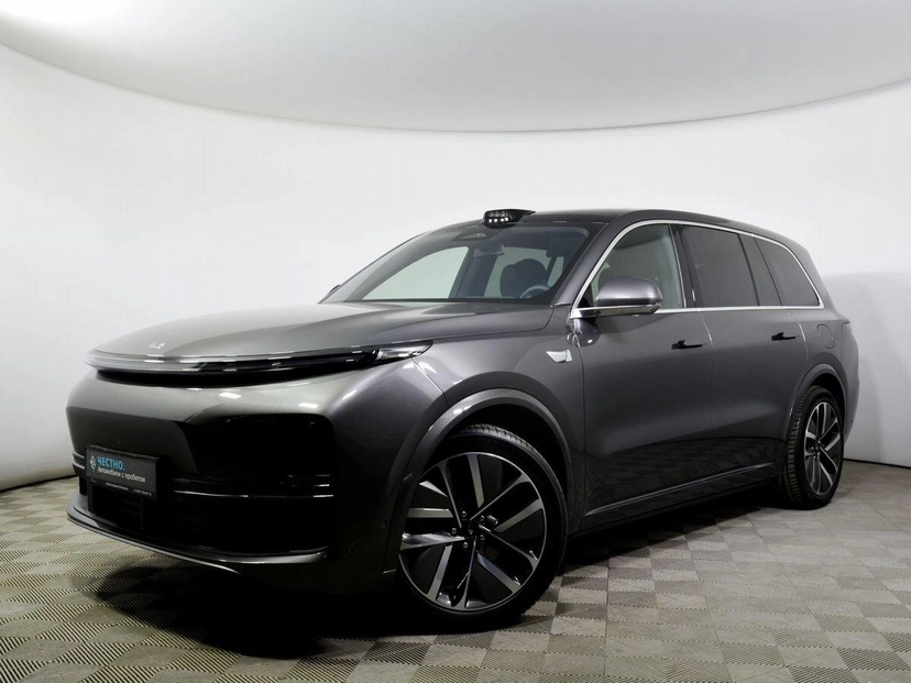 Автомобиль Li Auto L9 I поколение 1.5hyb AT 4WD (449 л.с.) Max Серый 2023 с пробегом 20 км