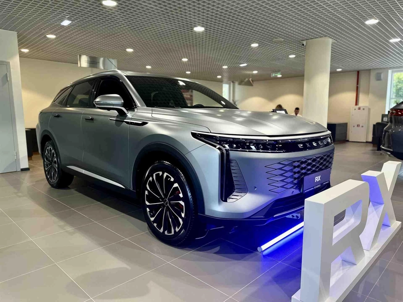 Автомобиль EXEED RX I поколение 2.0 AMT 4WD (249 л.с.) Platinum Серый 2023 новый
