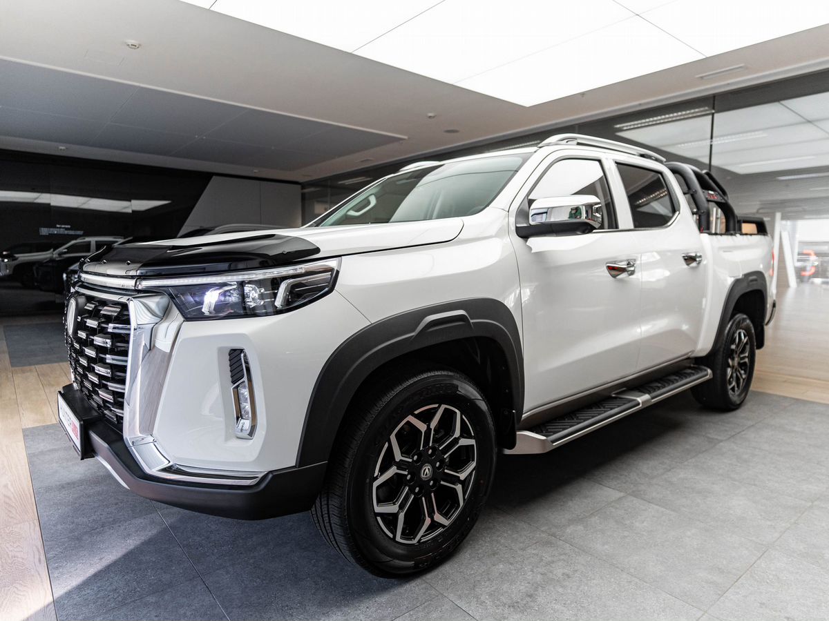 Changan Hunter Plus I поколение 2.0 AT 4WD (226 л.с.) Люкс / Luxe Белый 2026 новый