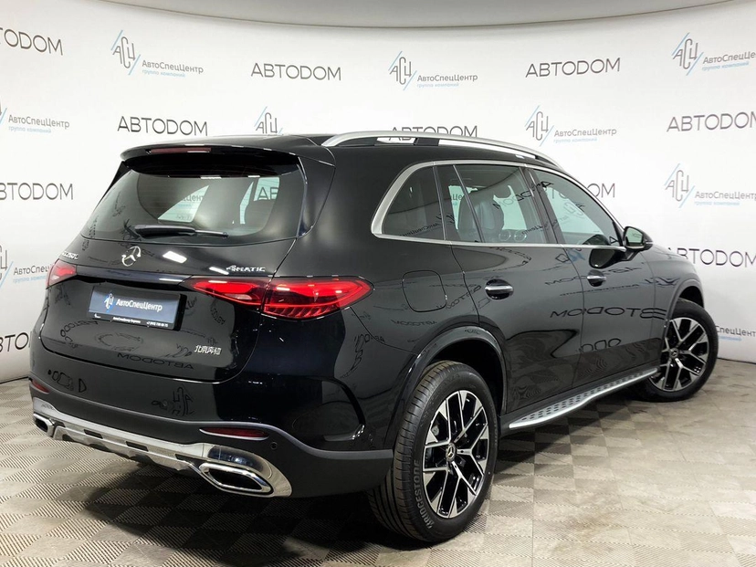 Автомобиль Mercedes-Benz GLC II поколение (X254) 2.0 AT 4Matic (204 л.с.) Luxury 7 seat Чёрный 2024 с пробегом 10 км