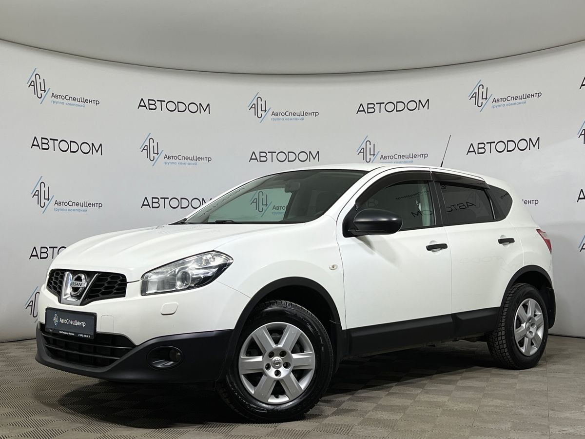 Автомобиль Nissan Qashqai I [рестайлинг] 1.6 MT (114 л.с.) XE Белый 2013 с пробегом 102 755 км