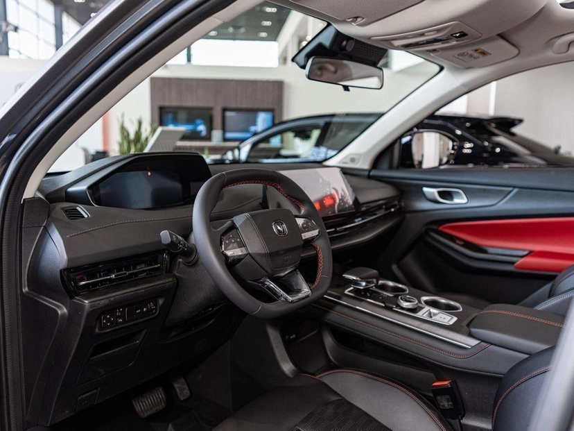 Автомобиль Changan UNI-S I поколение 1.5 AMT (181 л.с.) Tech Серый 2024 новый