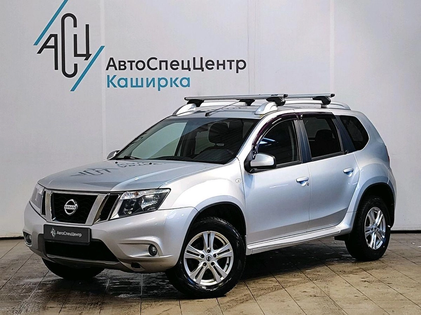 Автомобиль Nissan Terrano III поколение (D10) 2.0 AT 4WD (143 л.с.) Elegance Серебристый 2018 с пробегом 85 338 км