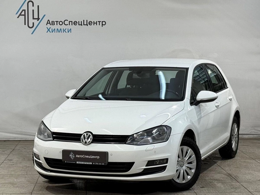 Автомобиль Volkswagen Golf VII поколение 1.2 MT (105 л.с.) Base Белый 2013 с пробегом 200 000 км