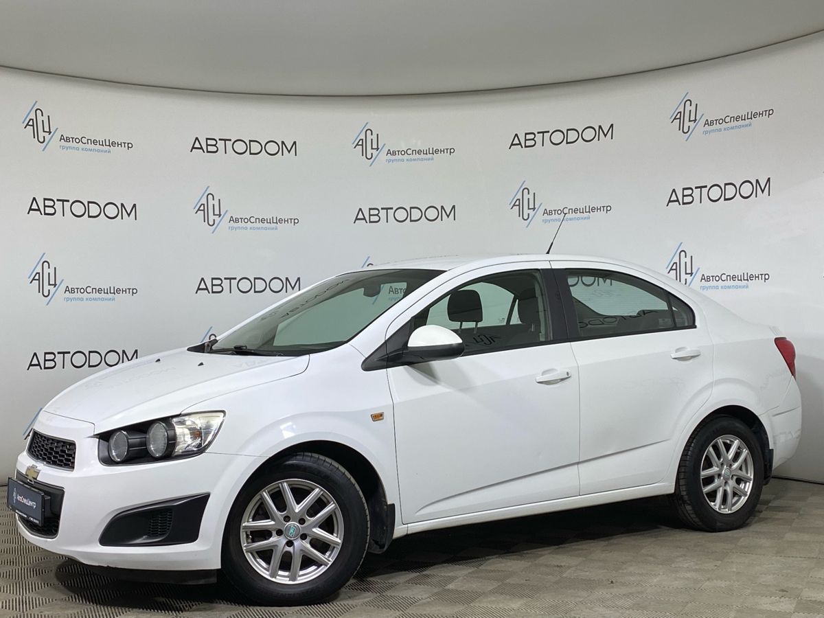 Chevrolet Aveo II поколение (T300) 1.6 AT (115 л.с.) LT Белый 2014 с пробегом 87 732 км