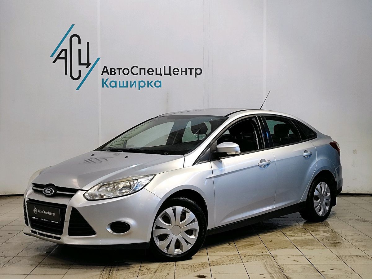 Автомобиль Ford Focus III поколение 1.6 MT (105 л.с.) Trend Серый 2012 с пробегом 151 514 км