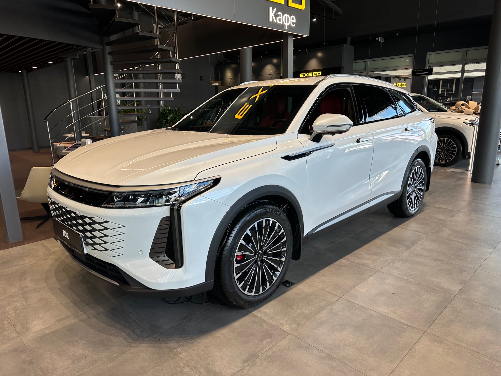 EXEED RX I поколение 2.0 AT 4WD (249 л.с.) Флагман Белый 2025 новый