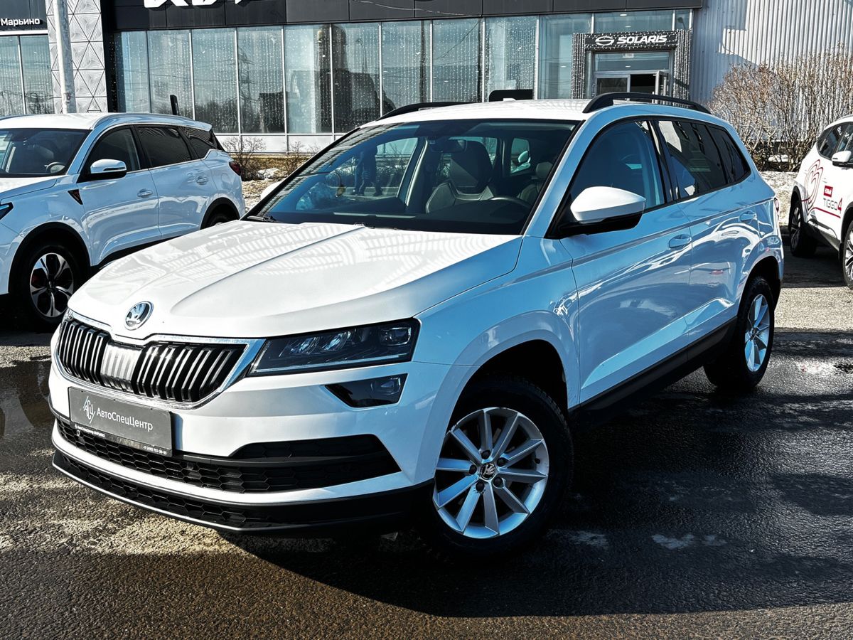 Автомобиль Skoda Karoq I поколение 1.4 AT (150 л.с.) Style Белый 2020 с пробегом 111 000 км