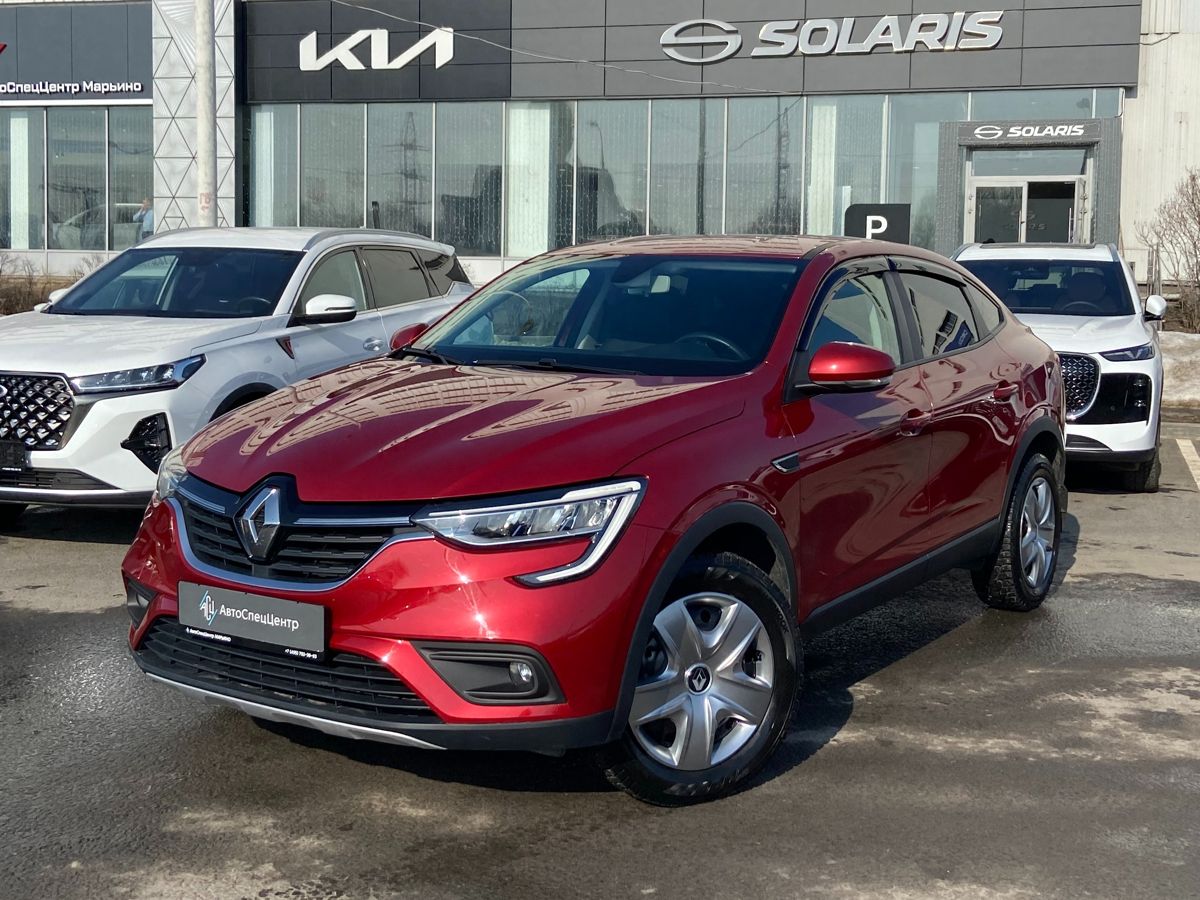 Автомобиль Renault Arkana I поколение 1.6 CVT (114 л.с.) Drive Красный 2021 с пробегом 21 700 км