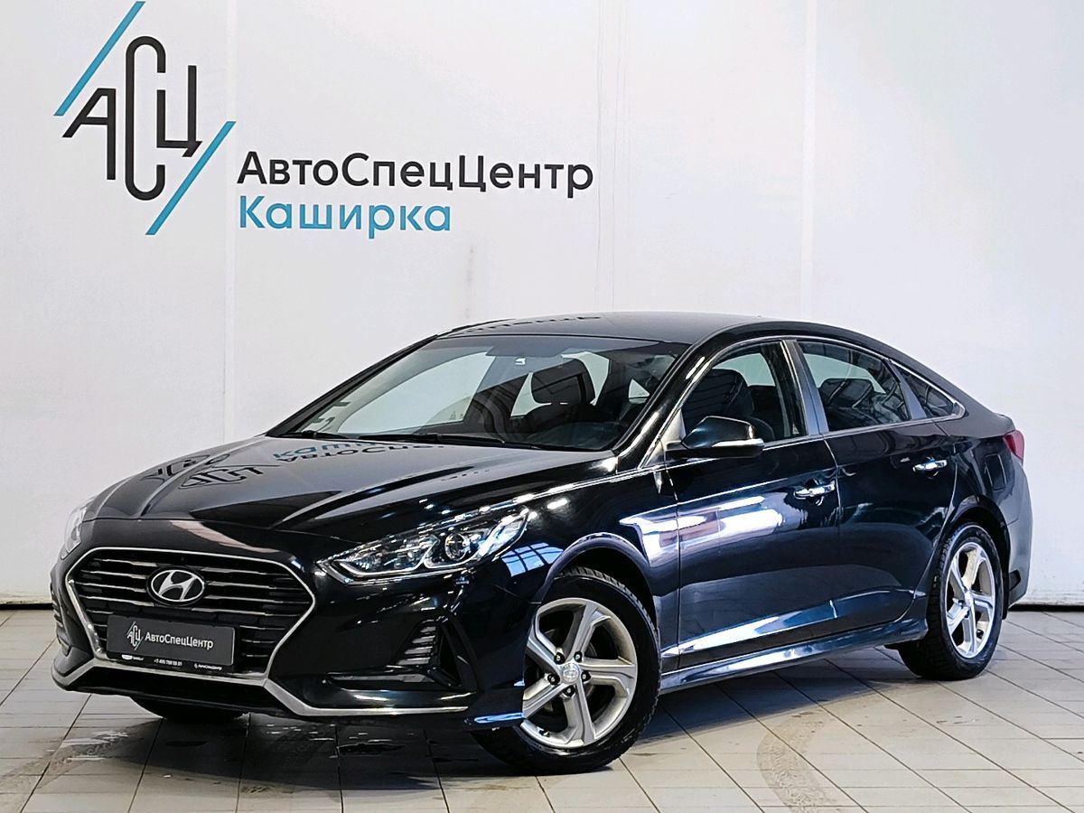 Автомобиль Hyundai Sonata VII (LF) [рестайлинг] 2.0 AT (150 л.с.) Style (2018) Чёрный 2019 с пробегом 93 167 км