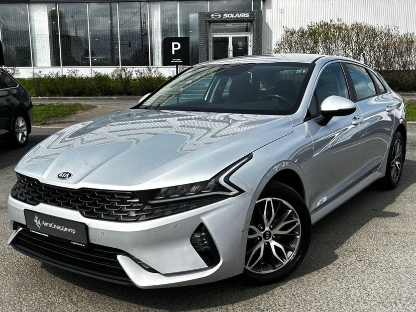 Kia K5 III поколение 2.0 AT (150 л.с.) Luxe Серебристый 2021 с пробегом 109 084 км