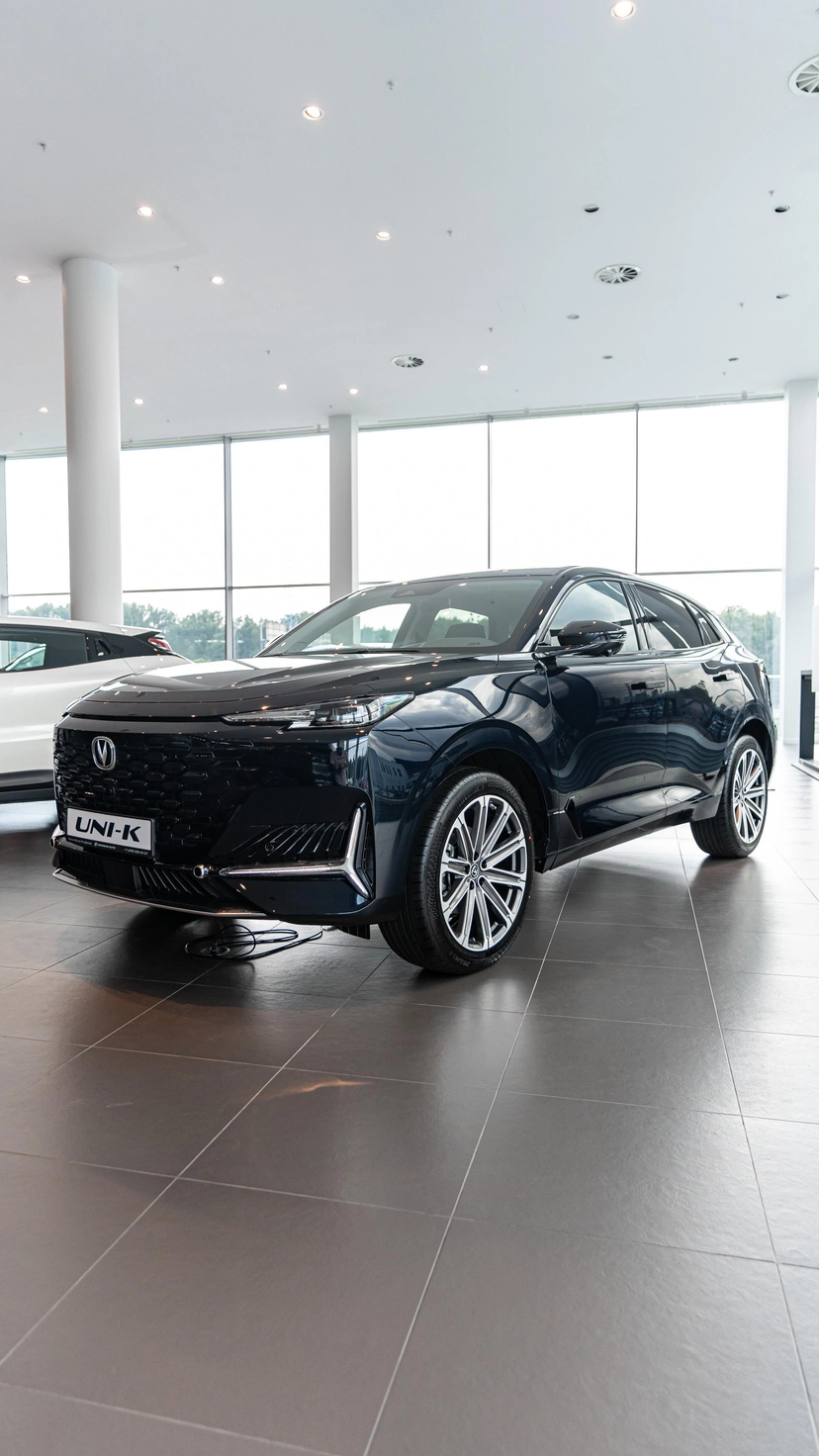 Автомобиль Changan UNI-K I поколение 2.0 AT 4WD (226 л.с.) Tech Чёрный 2024 новый