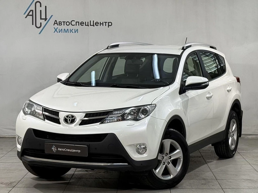Toyota RAV4 IV поколение (XA40) 2.5 AT 4WD (180 л.с.) Престиж Плюс Белый 2013 с пробегом 110 000 км