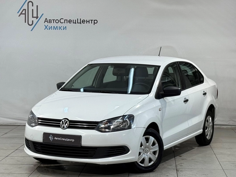 Автомобиль Volkswagen Polo V поколение 1.6 MT (105 л.с.) Trendline Белый 2015 с пробегом 115 550 км